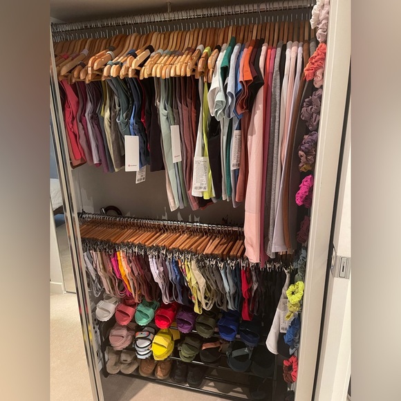 (6pcs) Lululemon & More Mystery Box/Bundle/Lot - Picture 4 of 5